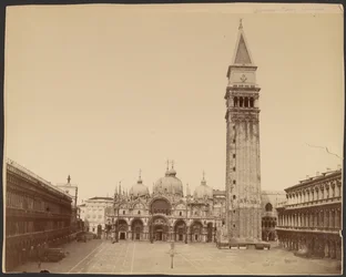 Markuskirken med klokketårn, Venezia