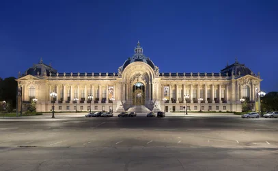 Fasaden til Petit Palais i Paris (bilde)
