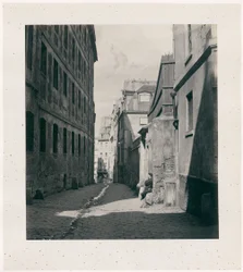 Chartière Street (Chartière impasse) fra Reims Street