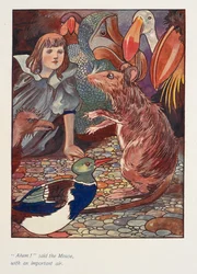 «Æhm!» sa musen med en viktig mine. Alice med en mus og andre dyr.