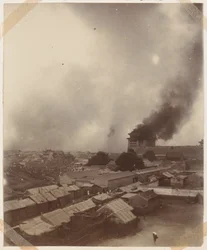En stor brann ved hovedporten til Peking, 1900