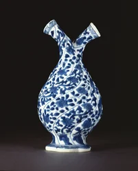 Blå og hvit dobbelflaske i europeisk glassform, Kangxi-periode (1662-1722) (porselen)