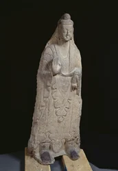 Statue av Buddha Sakyamuni, Northern Wei-dynastiet, ca. 386-534 (kalkstein)