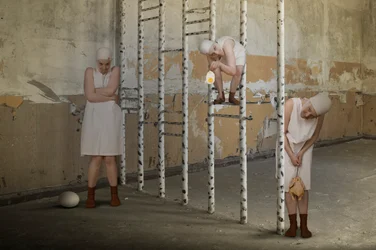 Tre surrealistiske figurer