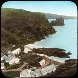 Kynance Cove og landsby, Cornwall, slutten av 1800- eller begynnelsen av 1900-tallet.
