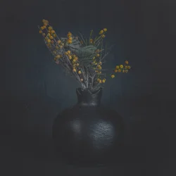 Mørkt blomsterstilleben