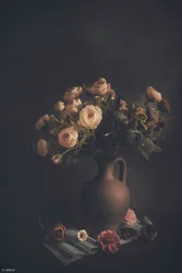 Stemningsfull blomstervase