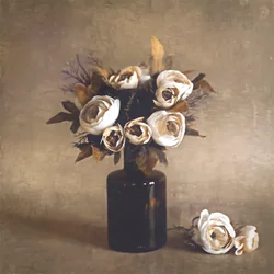 Dempet blomsteroppsats