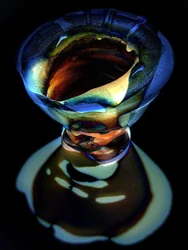 Fargerik, abstrakt glassskulptur