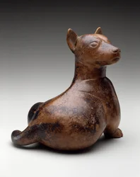 Halvsittende hund, Mexico, Proto-Classic, 100 f.Kr.-300 e.Kr. (keramikk)