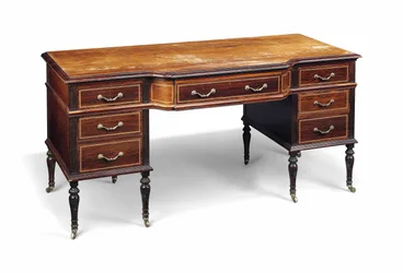 Sent viktoriansk ormolu-montert skrivebord i rosentre, sent på 1800-tallet (palisander og ormolu)
