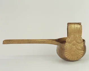 Rituelt kar for å helle drikkoffer (bronse)