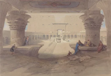 Fra under portikoen til Edfu-tempelet i Øvre Egypt