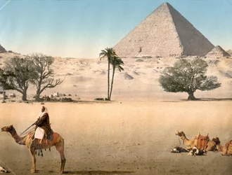 Hvilende beduiner nær den store pyramiden i Giza, ca. 1895