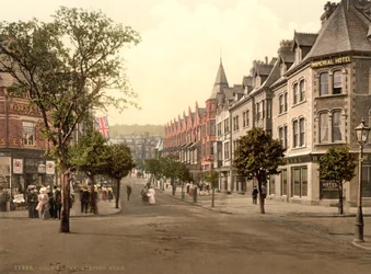 Station Road, Colwyn Bay, Wales, ca. 1890-1900 (fotokromtrykk)