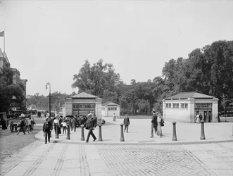T-baneinngang og utgang, Boston Common, Boston, Massachusetts, USA, ca. 1900