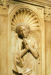En av de tre teologiske dydene, detalj fra Antipave Johannes XXIIIs Mausoleum, av Donatello (1386-1466), Baptistery of San Giovanni Battista, Firenze. Italia