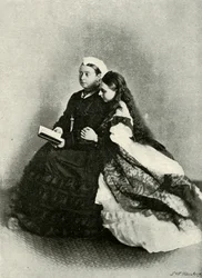 Hennes Majestet med prinsesse Beatrice, april 1871, c1897.