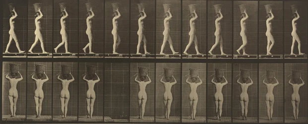 Platenummer 34. Gående og bærende en kurv på 7 kg på hodet, hendene hevet, 1887 (foto)