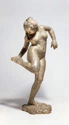 Danser ser på fotsålen (gips)