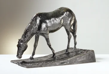 Hest ved Trough (bronse)