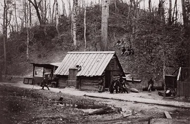 [En unionsstasjon ved James River etablert for utvinning av krutt fra konfødererte ..., 1864.