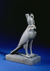 Statuett av Horus i dekke av en falk (bronse)