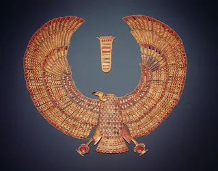 Krage i form av gribbegudinnen Nekhbet, fra Tutankhamons grav (ca. 1370-1352 f.Kr.), Det nye riket, gull innlagt med halvedelstener