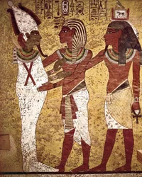 Egyptisk oldtid: faraoen Tutankhamon foran guden Osiris