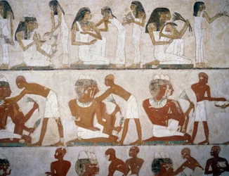 Menn og kvinner tar på seg smykker, detaljer fra freskene i graven til Rekhmire, Sheikh Abd el Qurnah Necropolis, Luxor, Theben (Unescos verdensarvliste