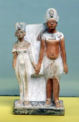 Statuett av Amenofis IV (Akhenaton) og Nefertiti, fra Tell el-Amarna, Amarna-perioden, Det nye riket, 1353-1337 f.Kr.
