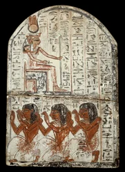 Egyptisk antikvitet: stele av billedhugger Ken, håndverker i Deir el Medineh: representasjon av gudinnen Renenoutet (matslange). Epoque Ramses II (1290–1224 f.Kr.) Bordeaux, aquitaine-museet