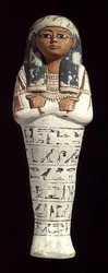Shabti av Sennedjem, en nekropolisarbeider ved Deir el-Medina, Theben, New Kingdom, ca. 1294-1279 f.Kr. (kalkstein med pigment)