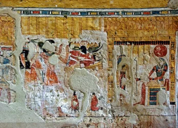 Egyptisk antikvitet: representasjon av Shuroy og hans kone som tilber guddommer. Maleri av graven til Shuroy (TT13). 20. dynasti. 1190–1077 f.Kr. Nekropolen til Dra Abu el-Naga, Vestbredden av Luxor, Egypt