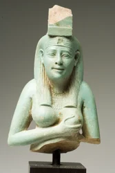 Fragment av Isis, sen dynastisk periode (fajanse) (se også 270351)