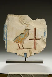 Reliefffragment, sen dynastisk periode (kalkstein)