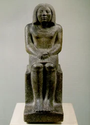 Sittende mannlig figur, Egypt, ankh, 3. dynasti