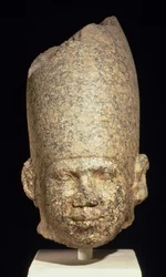 Kolossalt hode, muligens av kong Khufu (Keops), Det gamle riket