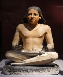 Crouching Scribe, 5. dynasti (skulptur)