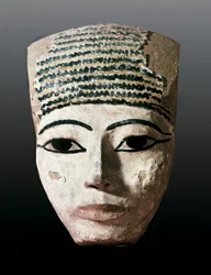 Det gamle Egypt: Portrett for en egyptisk sarkofag. 1600-1100-tallet av JC. Polykrom treutskjæring. Monistrol of Montserrat, Montserrat-museet.