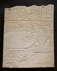Relieff fra Khnumtis grav, ca. 2345–2184 f.Kr. (hvit kalkstein)