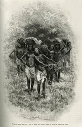 En gruppe unge jenter som bærer kurver fylt med mat for forsyning av S.Pinto og hans menn. Gravering av Emile Bayard, for å illustrere historien om hvordan jeg har krysset Afrika, fra Atlanterhavet til Det indiske hav, av major Serpa Pinto, i 1877-1878, pu