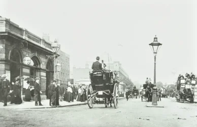 Baker Street Station, Marylebone Road, Westminster LB: ser østover ved Baker Street, 1895