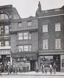 Bishopsgate, fra Historic London Buildings av Alfred und John Bool (f.1850-1900) og Henry Dixon (1820-92)