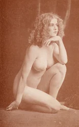 Nudistkunst: Cynthia (s/h-bilde)