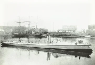 En av de tre torpedobåtene bygget for den portugisiske regjeringen, London, 1881