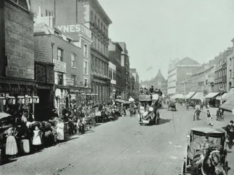 Shoreditch High Street: ser nordover, 1896