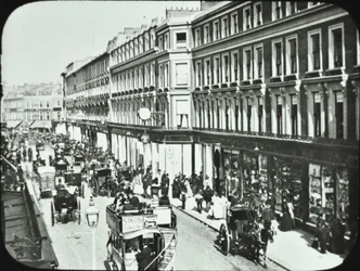Whiteleys, Westbourne Grove, Westminster LB: ser vestover, 1895