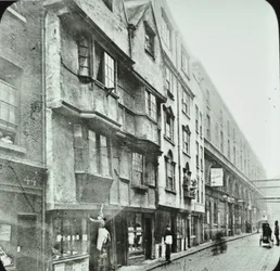 Wych Street, Westminster LB: ser vestover, 1890