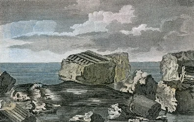 En riflet kolossal statue av en kvinne funnet i den gamle byen Canopus, Egypt. 1807 (gravering)